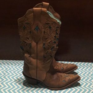 Corral boots size 7 m